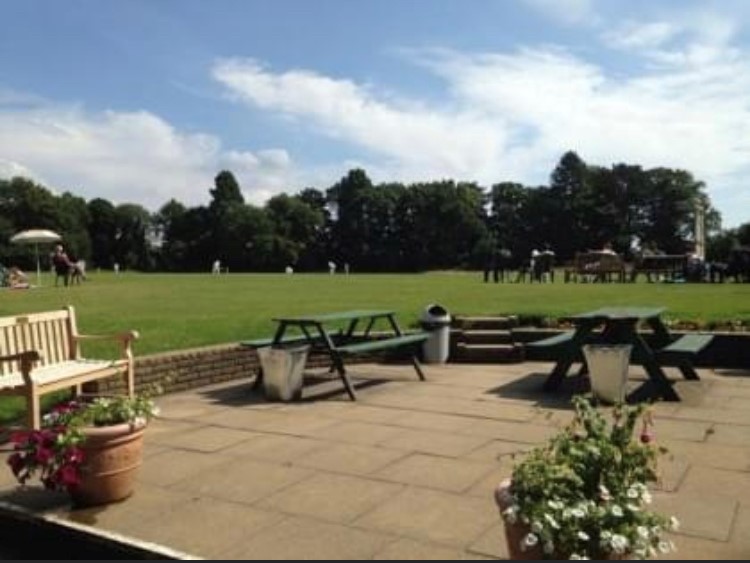 old-wulfs-social-club-garden